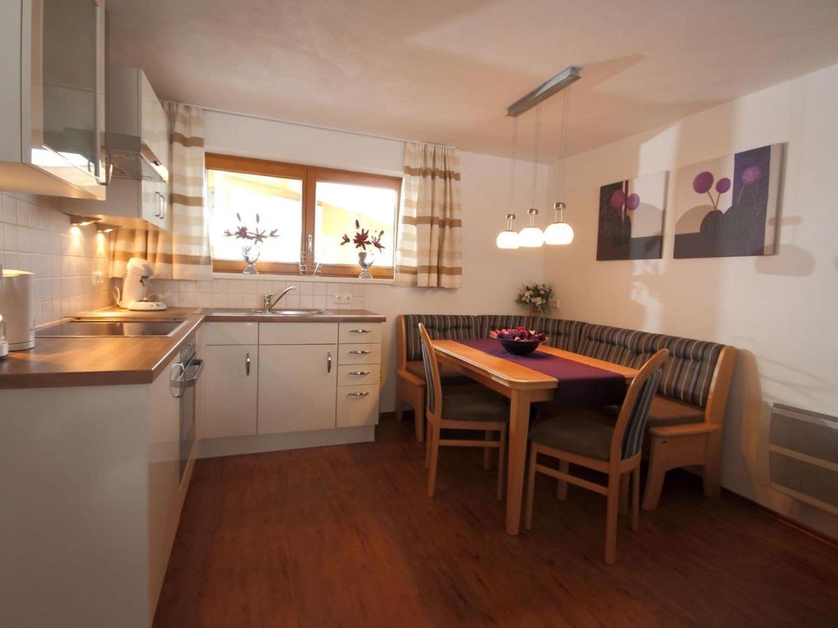 Boutique Apartment In Brixen With Mountain View Brixen im Thale Extérieur photo
